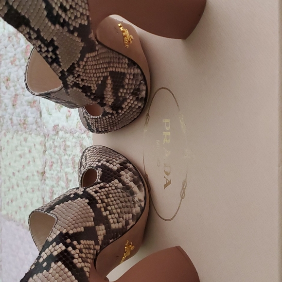 Prada python ankle strap marry jane pumps Calzature Donna Cipria button hot 37 7 - Picture 7 of 16